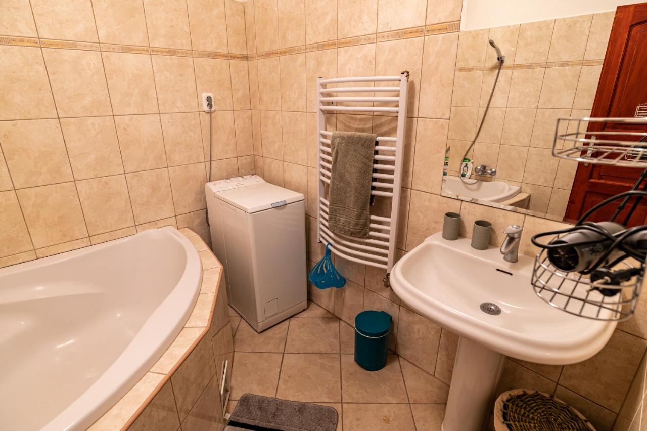 Elite Center Apartman Σέγκεντ Εξωτερικό φωτογραφία